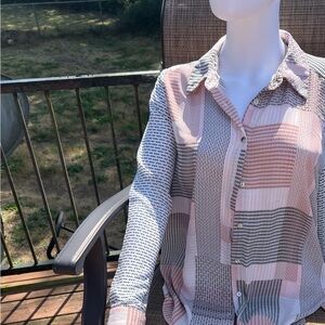 Rose & Olive Pink and Black Geometric Button Down Shirt. Size M.